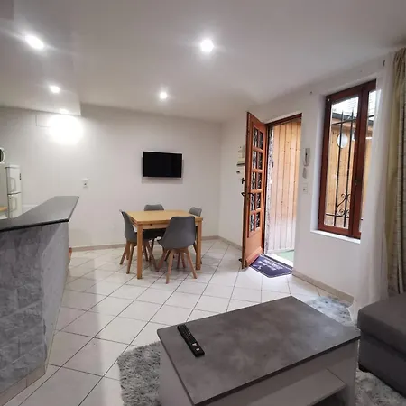 La Champagne - Centre De - Maisonnette Duplex *